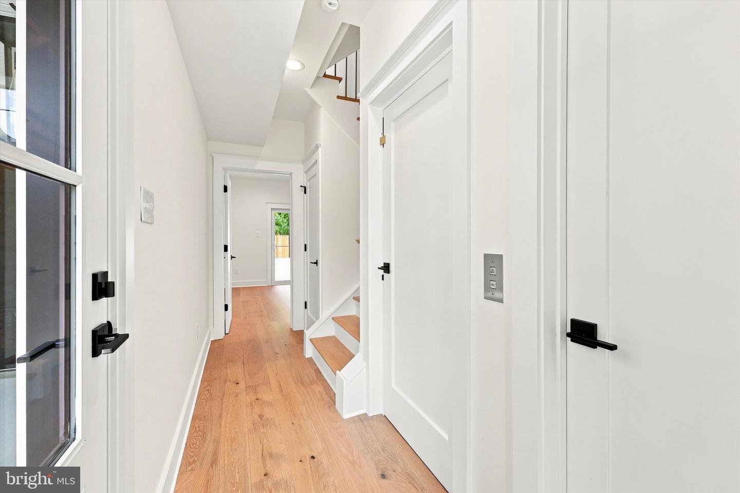 25 Wilkins Ave Property Photo 7