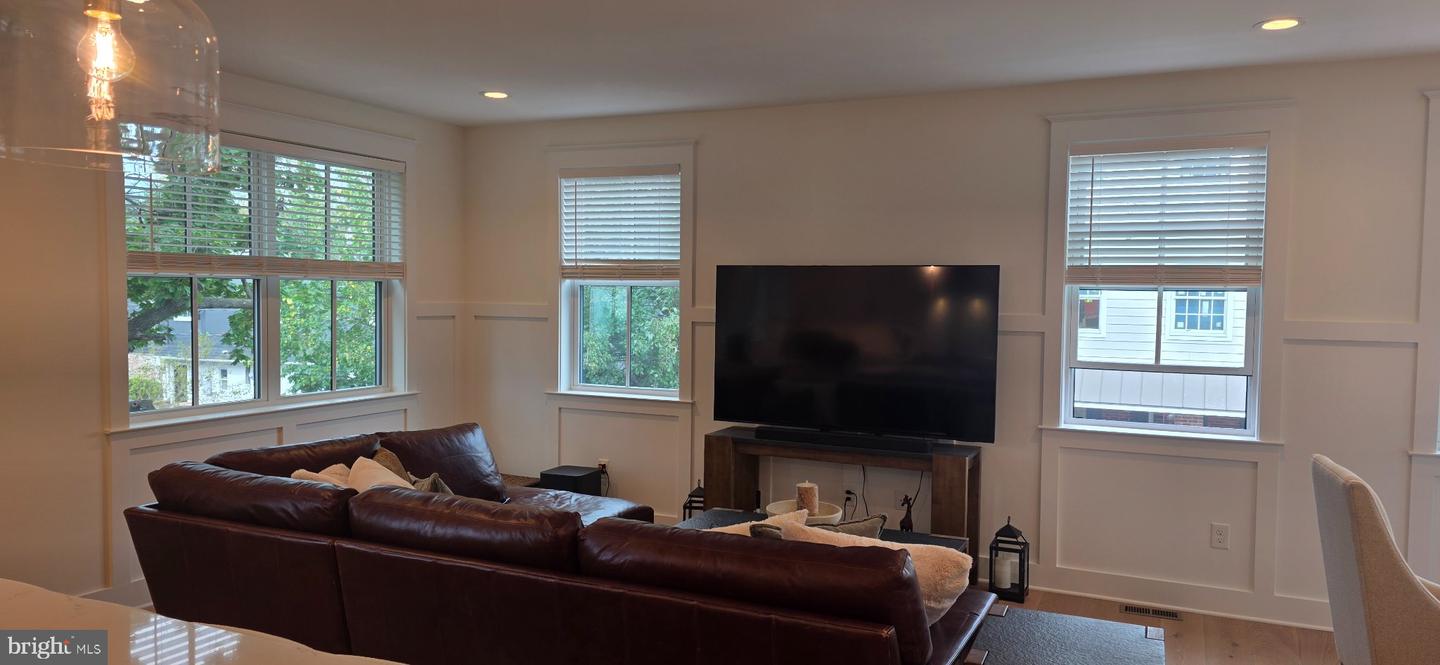 27 Wilkins Ave Property Photo 20