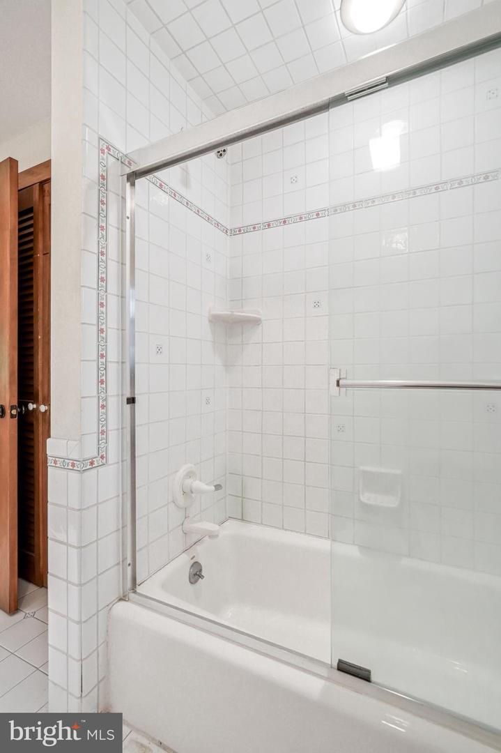 12 Hessian Way Property Photo 45