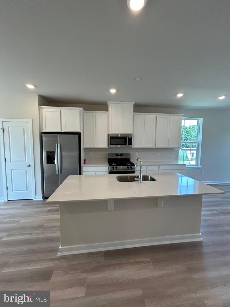 38 BARNES WAY Property Photo 1