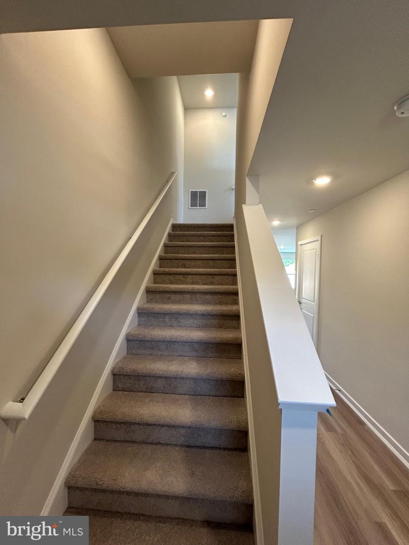 38 Barnes Way Property Photo 5