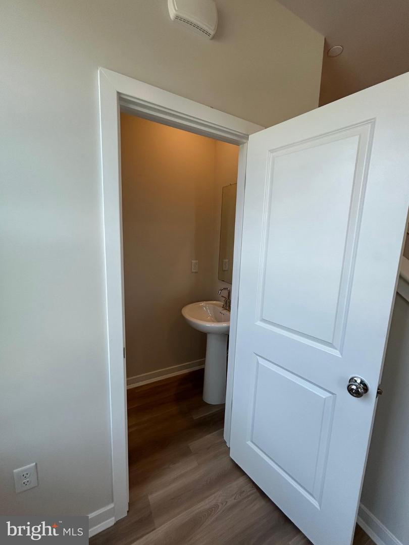 38 Barnes Way Property Photo 8