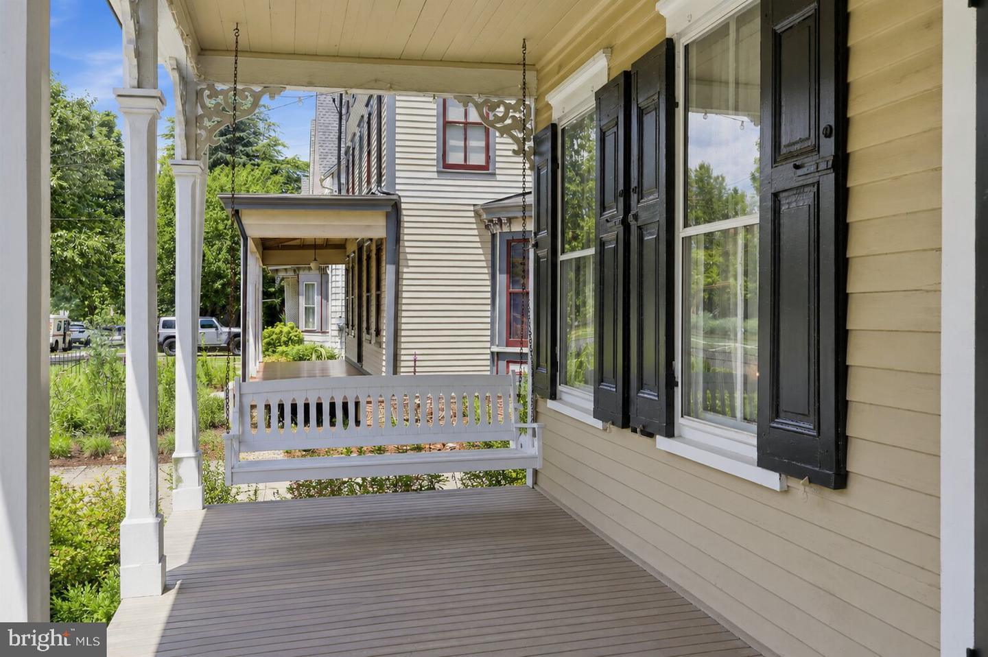 123 Chestnut St Property Photo 2