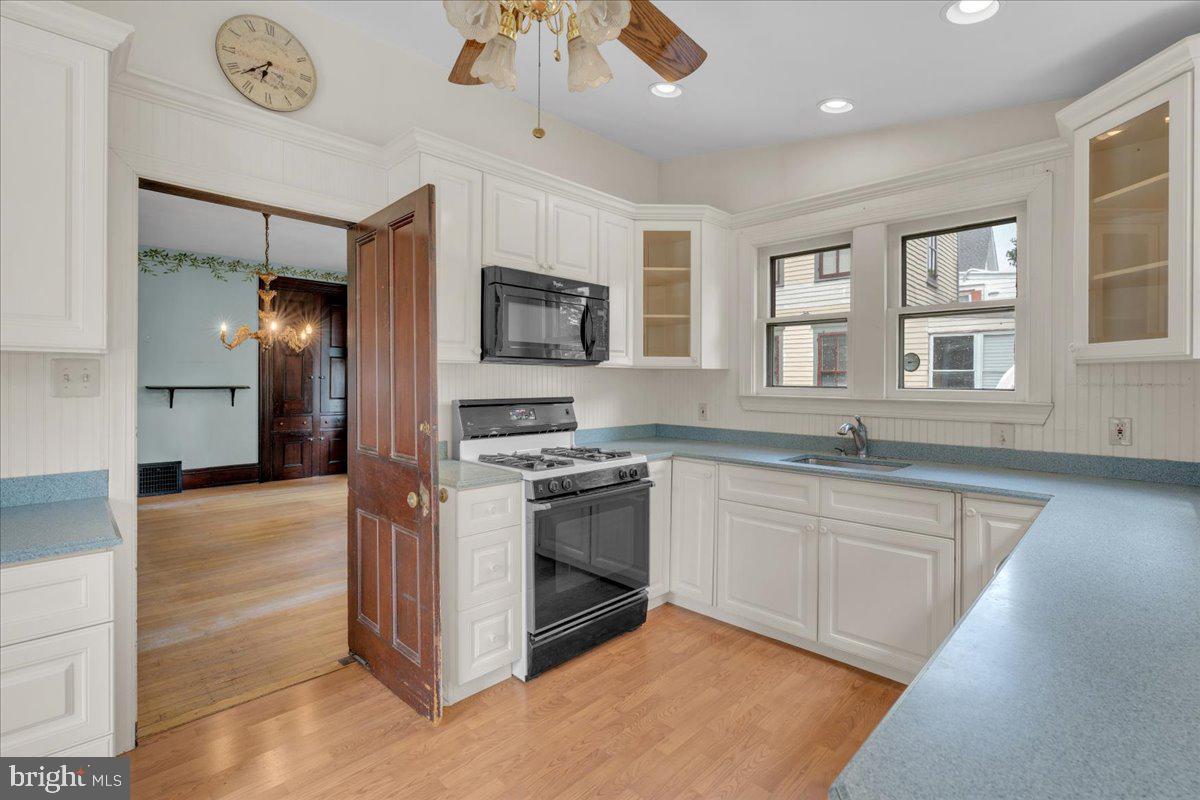 123 Chestnut St Property Photo 11