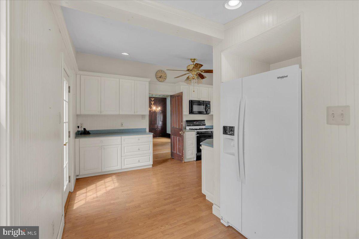 123 Chestnut St Property Photo 15