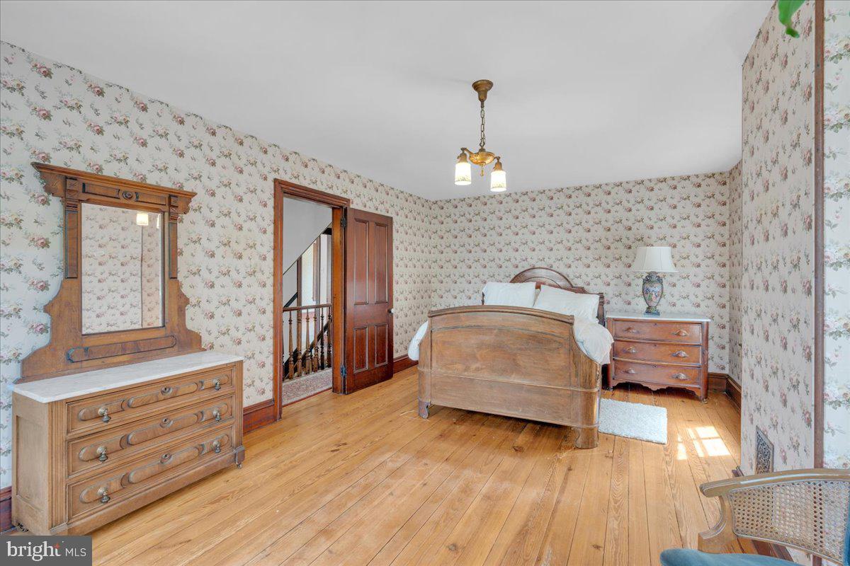 123 Chestnut St Property Photo 25