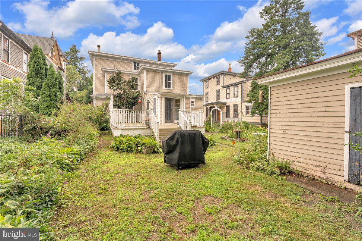 123 Chestnut St Property Photo 30