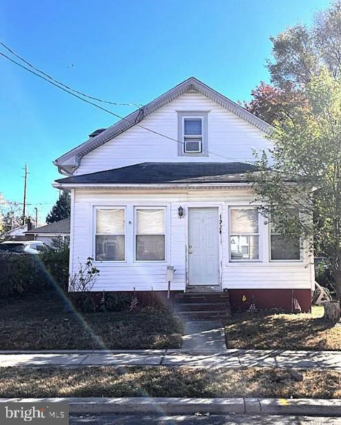 7924 River Rd Property Photo 1