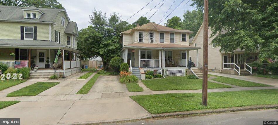 109 8th Ave Property Photo 1