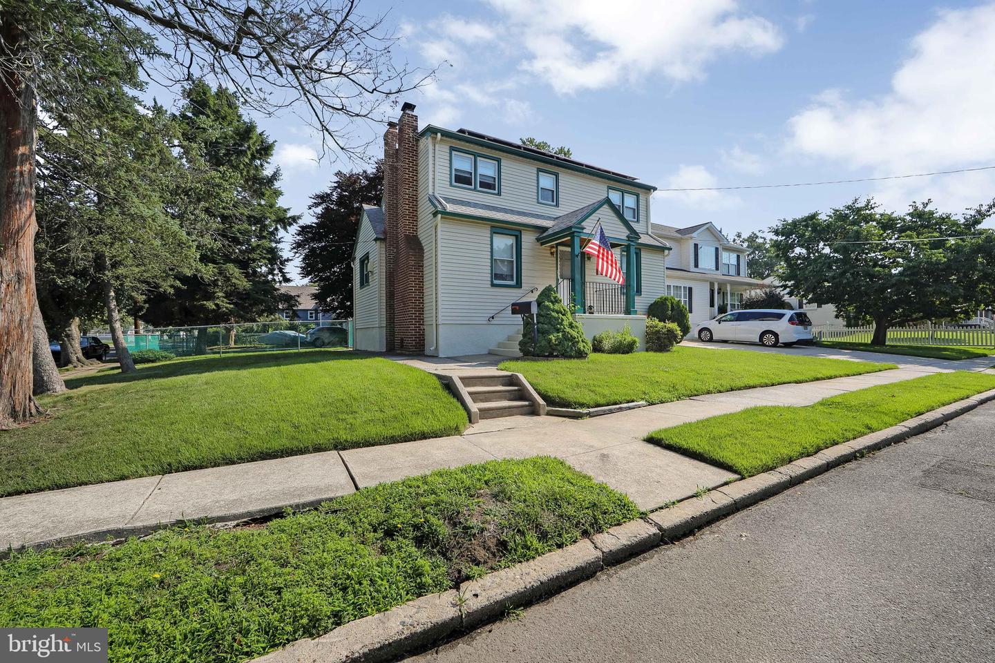 136 Lincoln Avenue Property Photo 1