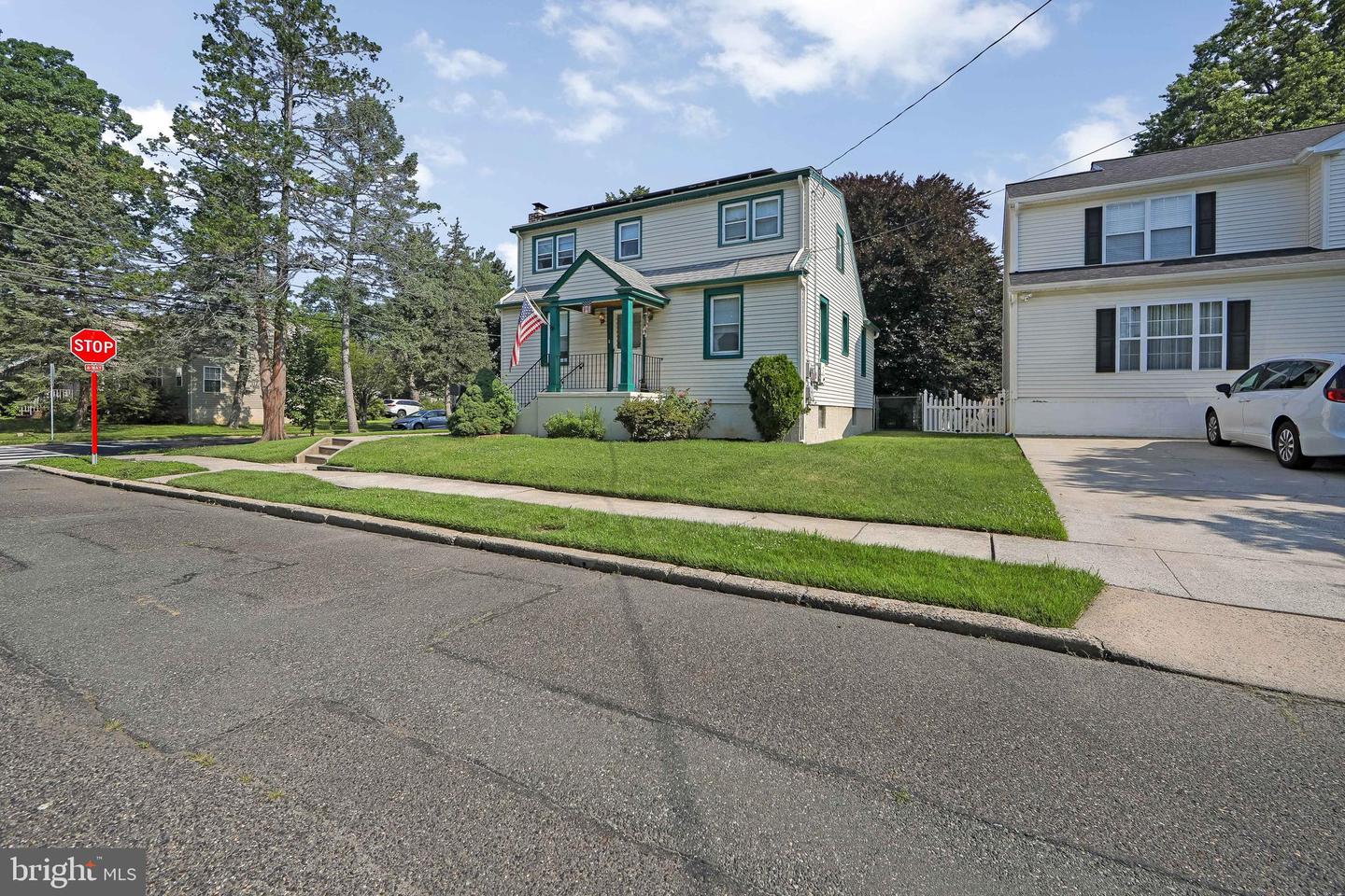 136 Lincoln Avenue Property Photo 35