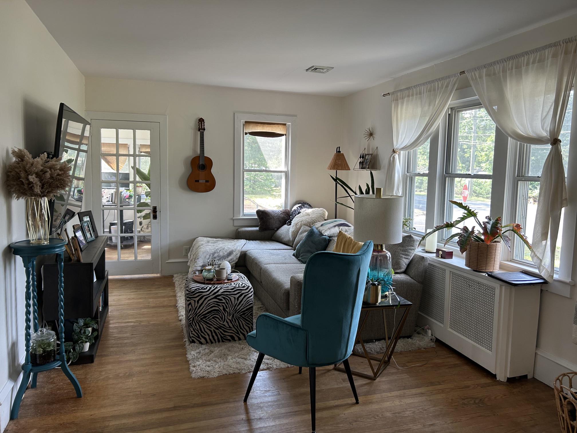 452 Raritan Ave Property Photo 4