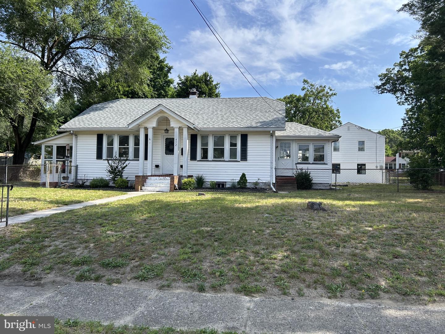 452 Raritan Ave Property Photo 24