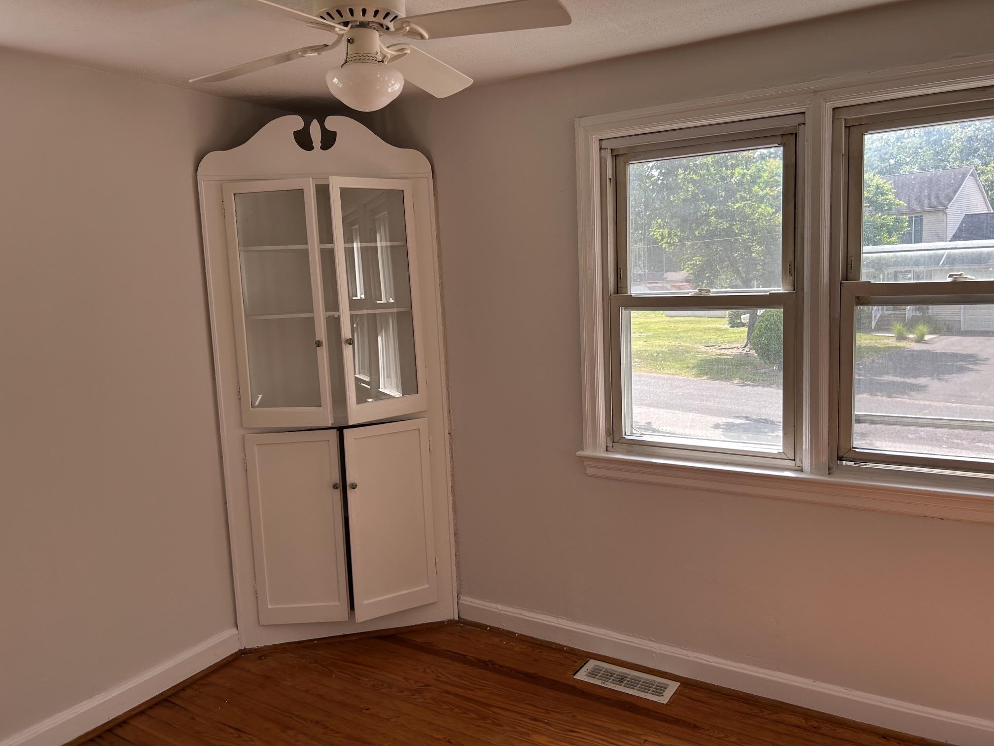 452 Raritan Ave Property Photo 32