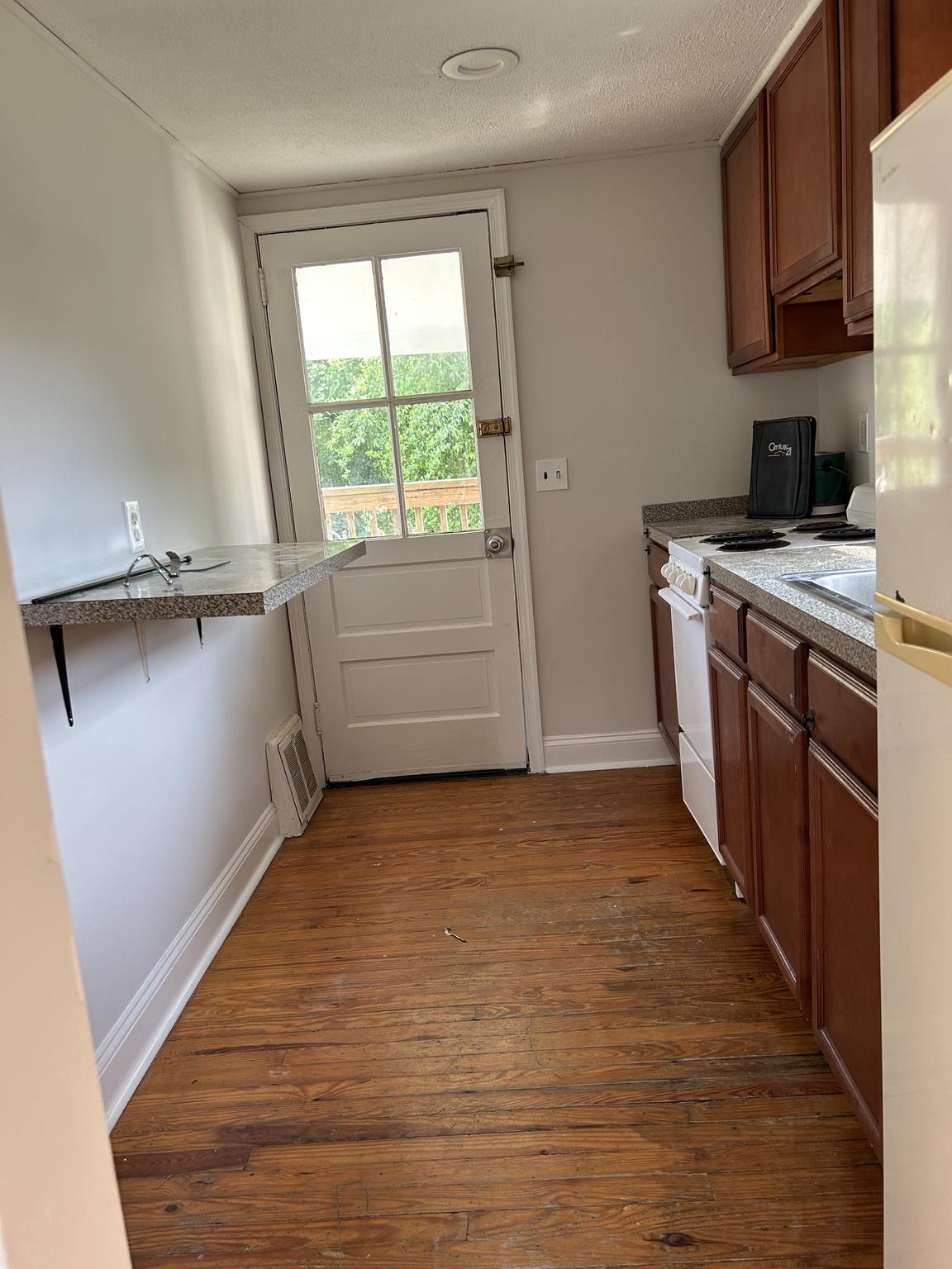 452 Raritan Ave Property Photo 33