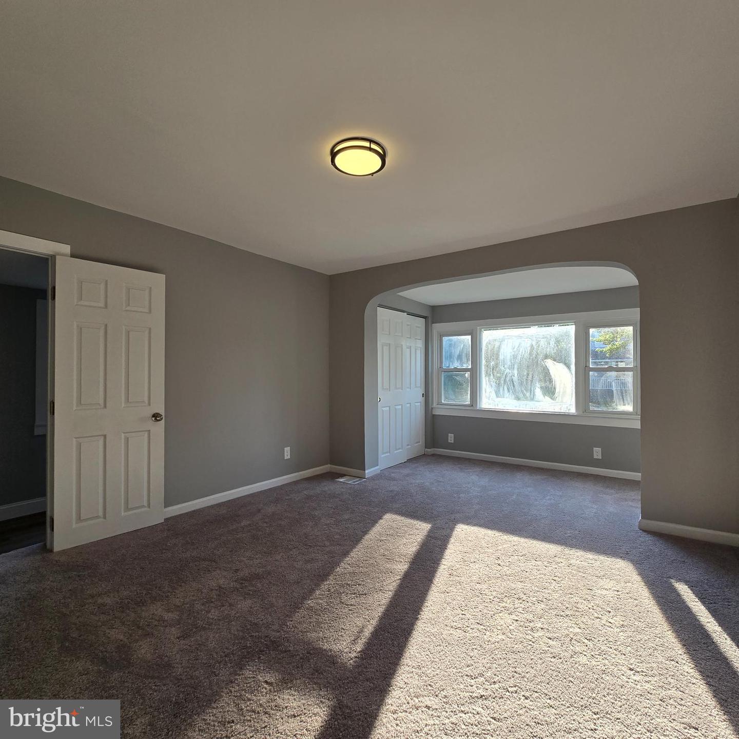 433 E Maple Ave Property Photo 6