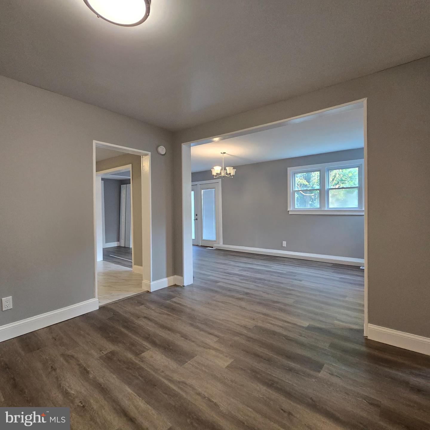 433 E Maple Ave Property Photo 12