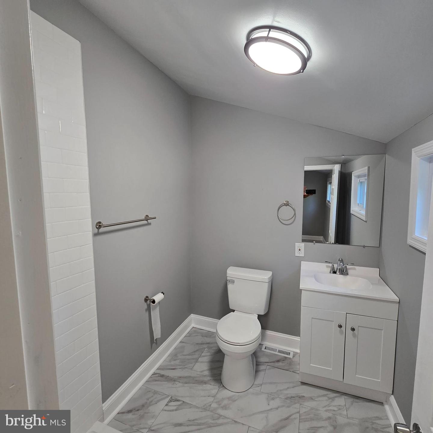 433 E Maple Ave Property Photo 21