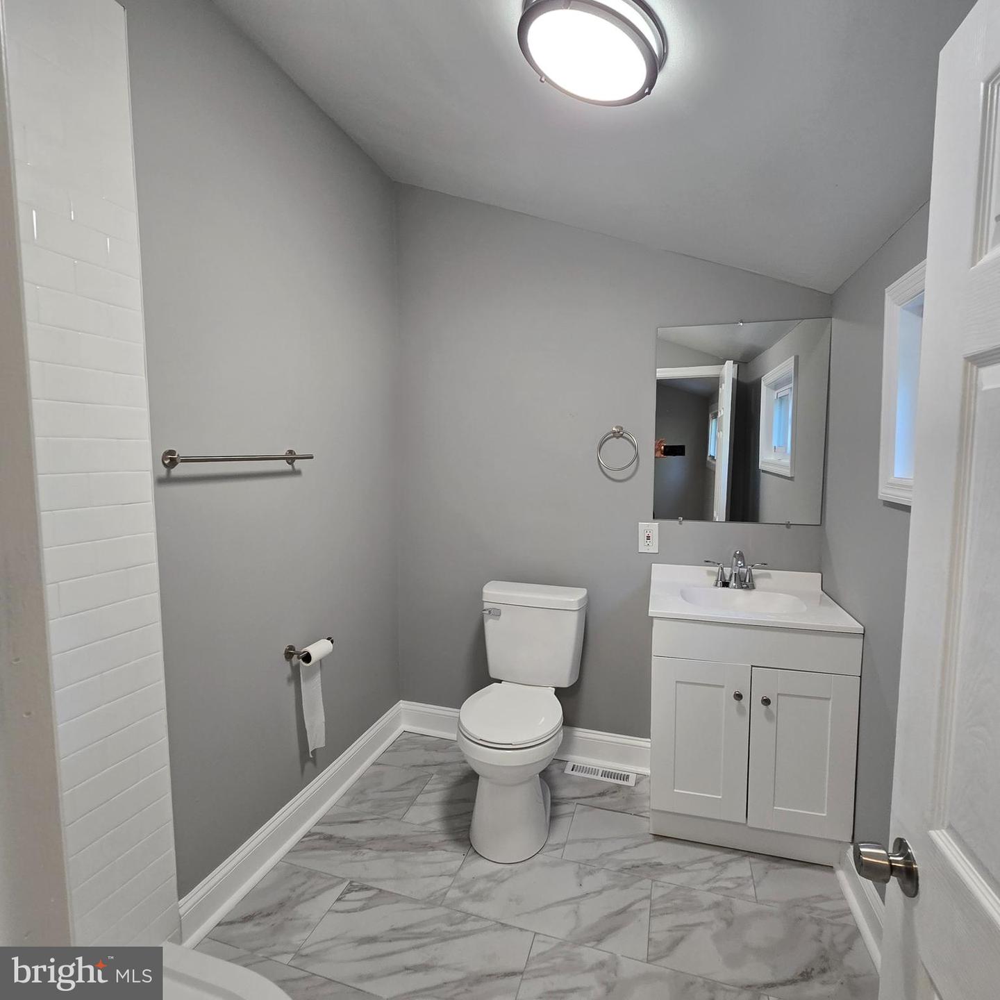433 E Maple Ave Property Photo 22