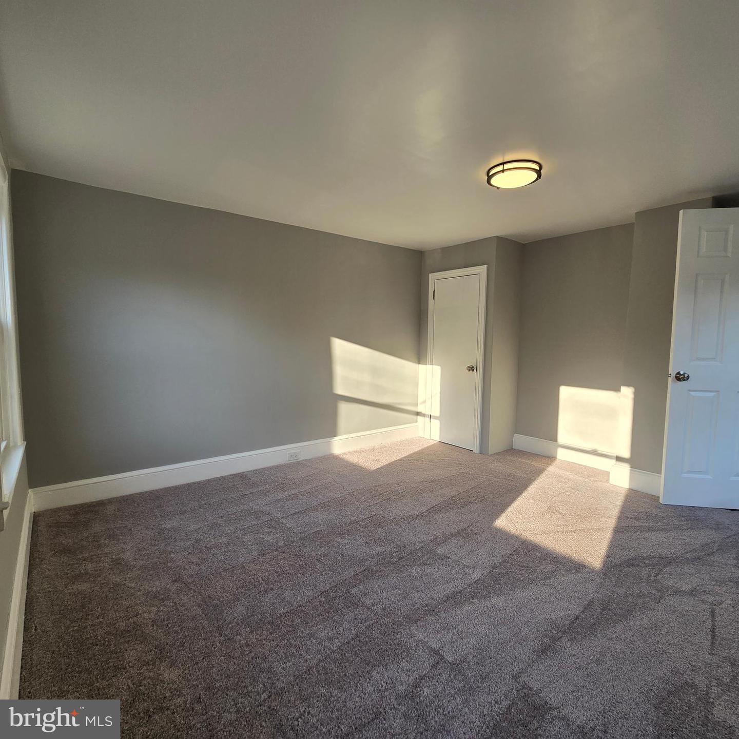 433 E Maple Ave Property Photo 27