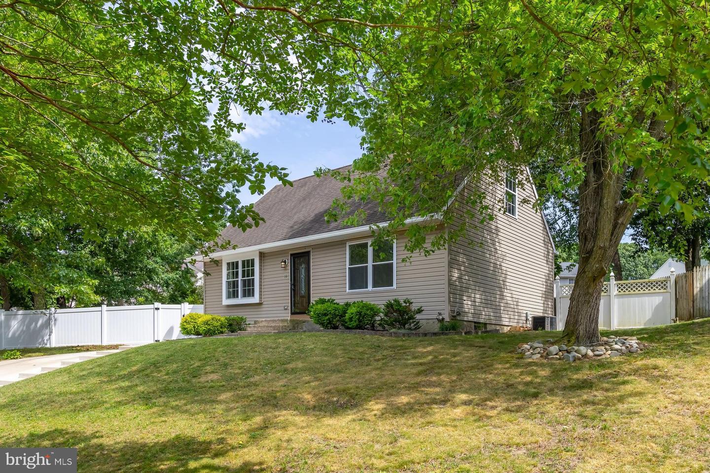 10 PROSPECT CT Property Photo 1