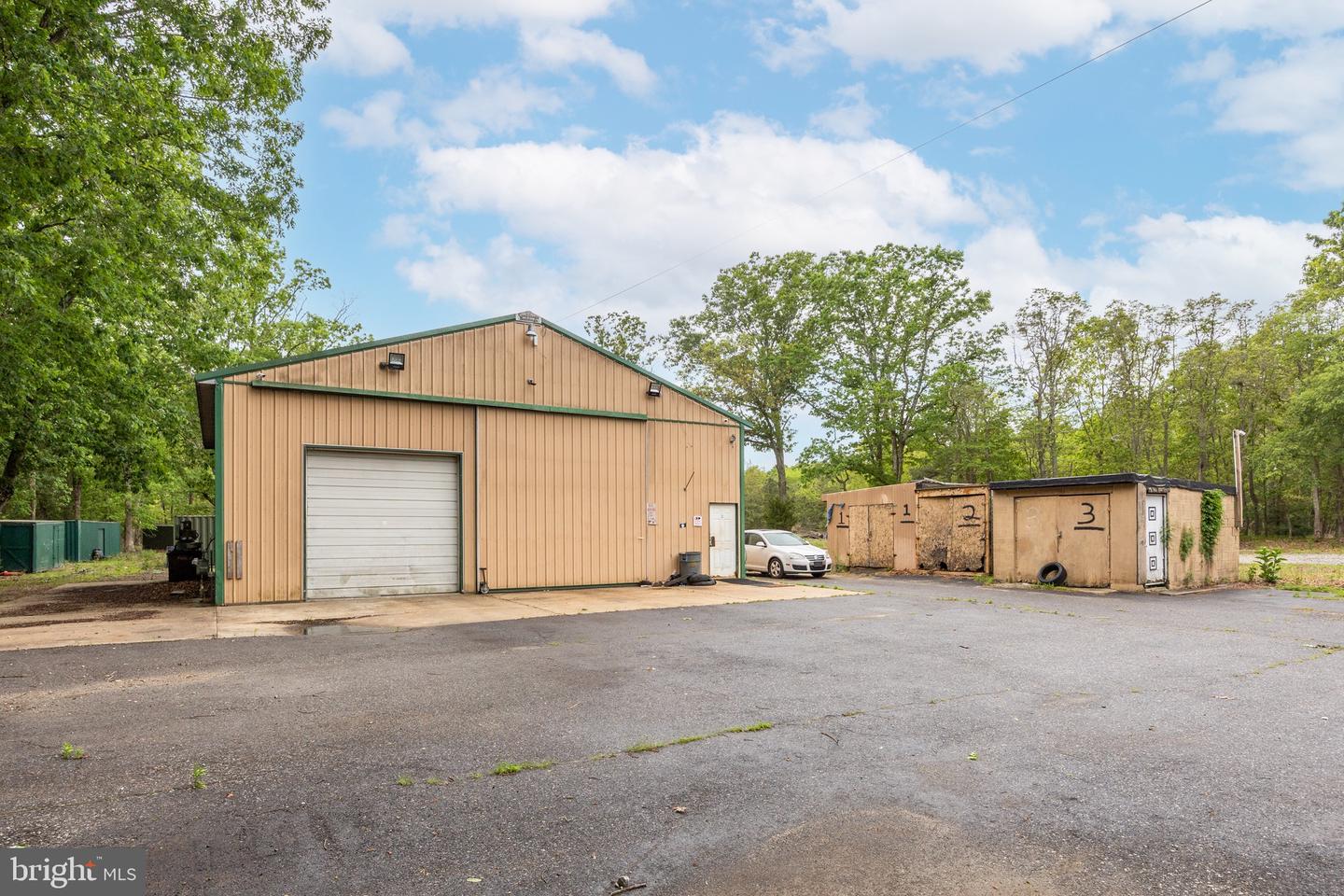 687 Jackson Road Property Photo 16