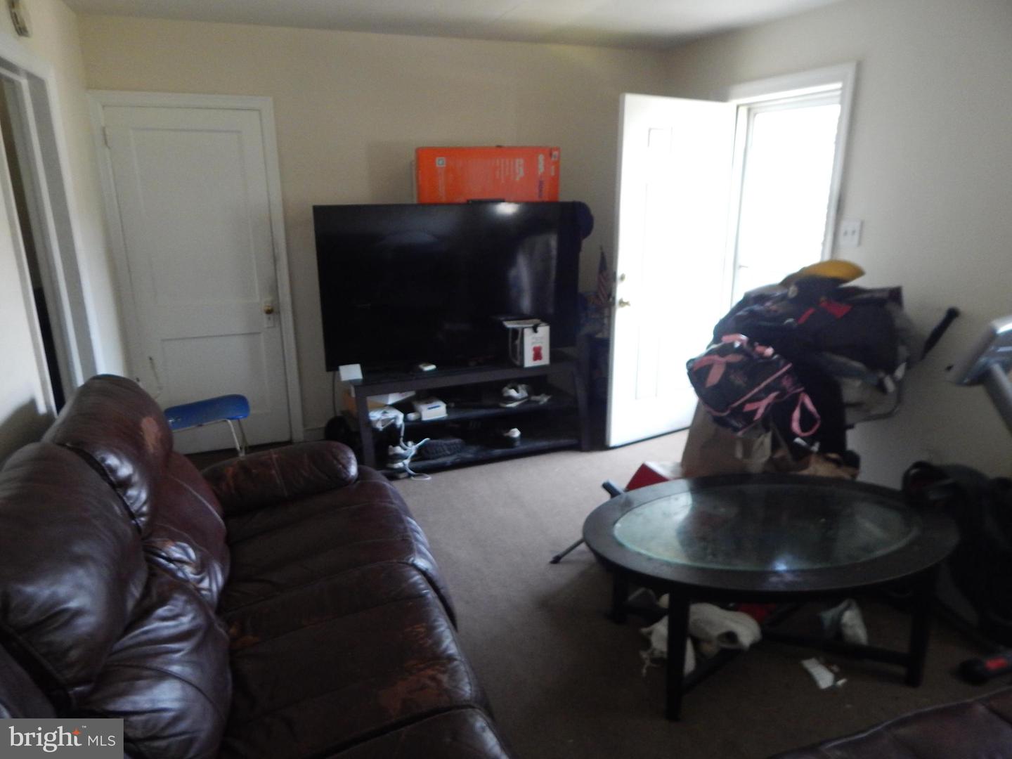 1906 46th St Property Photo 16