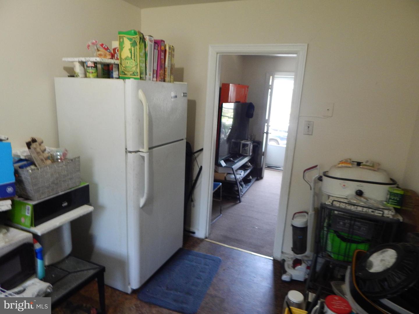 1906 46th St Property Photo 17