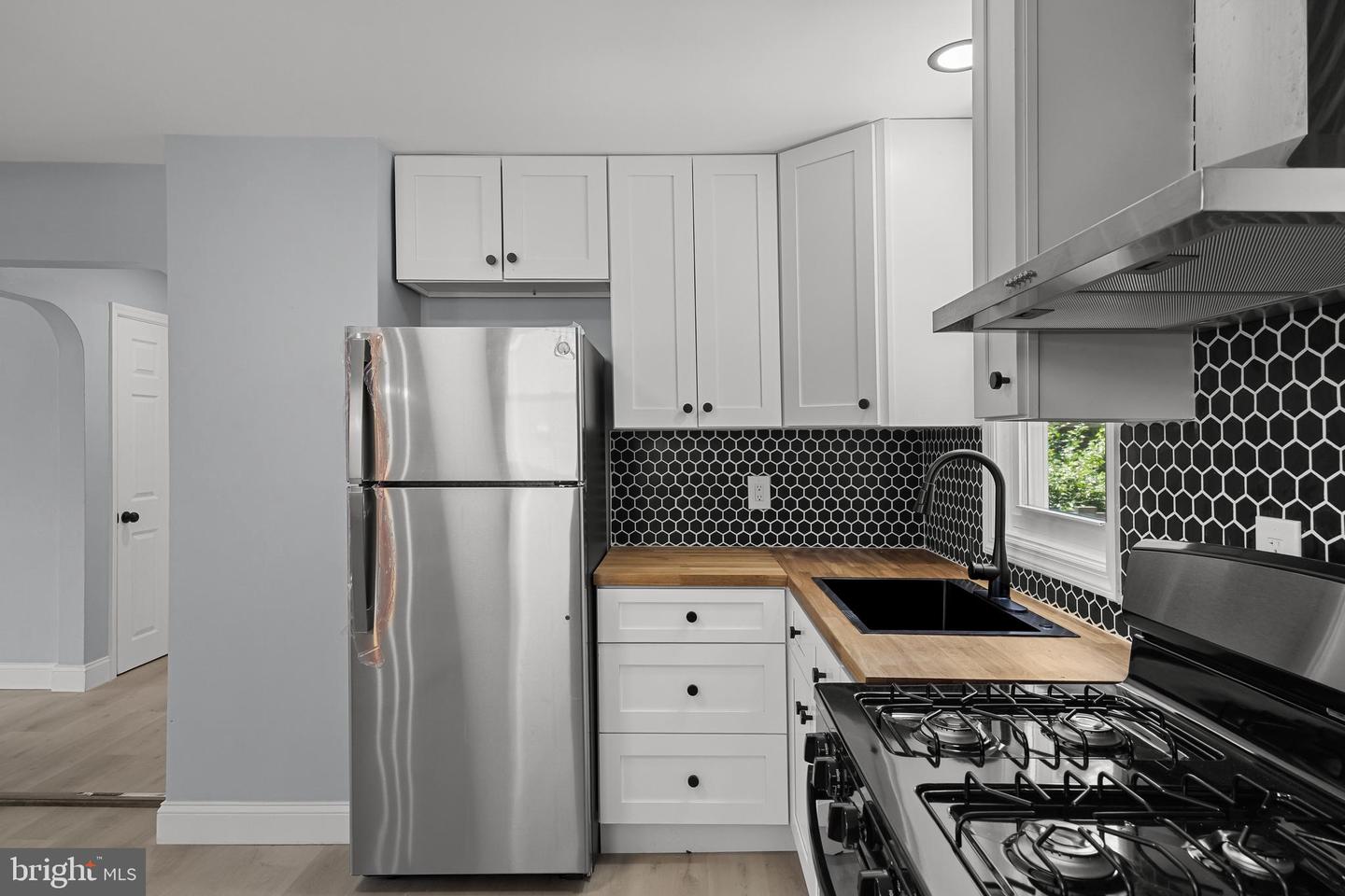 117 Cooper Ave Property Photo 4