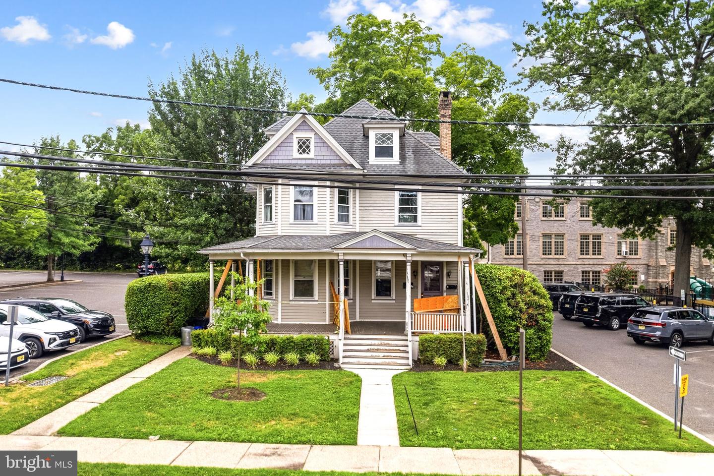 20 Chestnut Property Photo 1