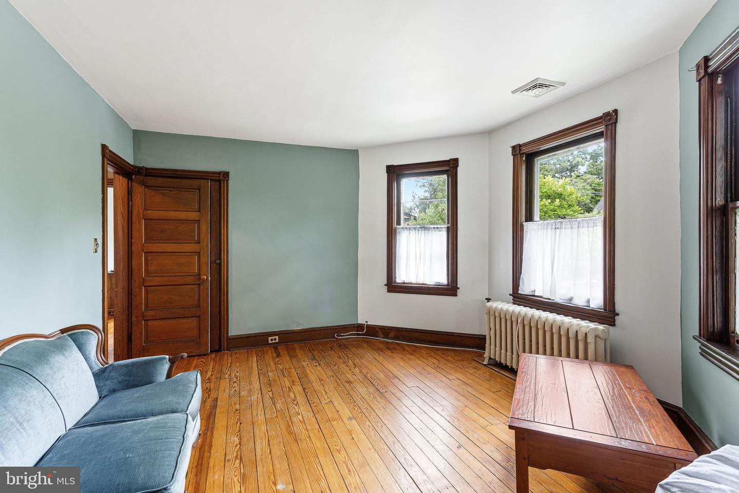 20 Chestnut Property Photo 16
