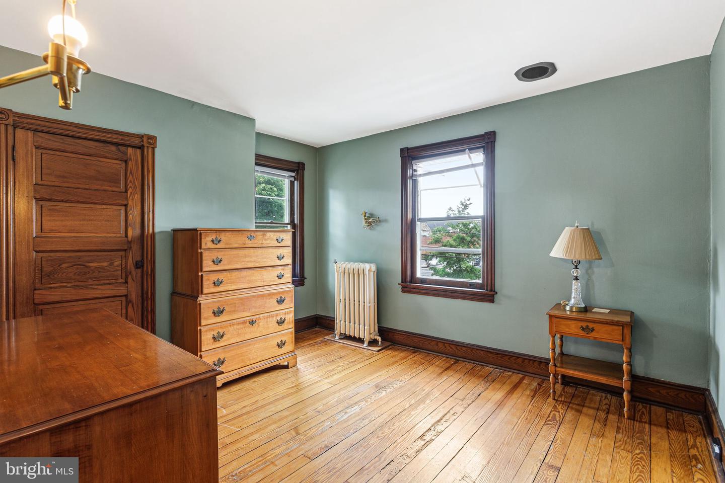 20 Chestnut Property Photo 18