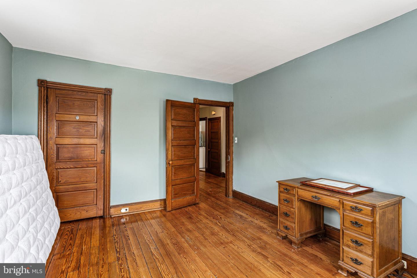 20 Chestnut Property Photo 20