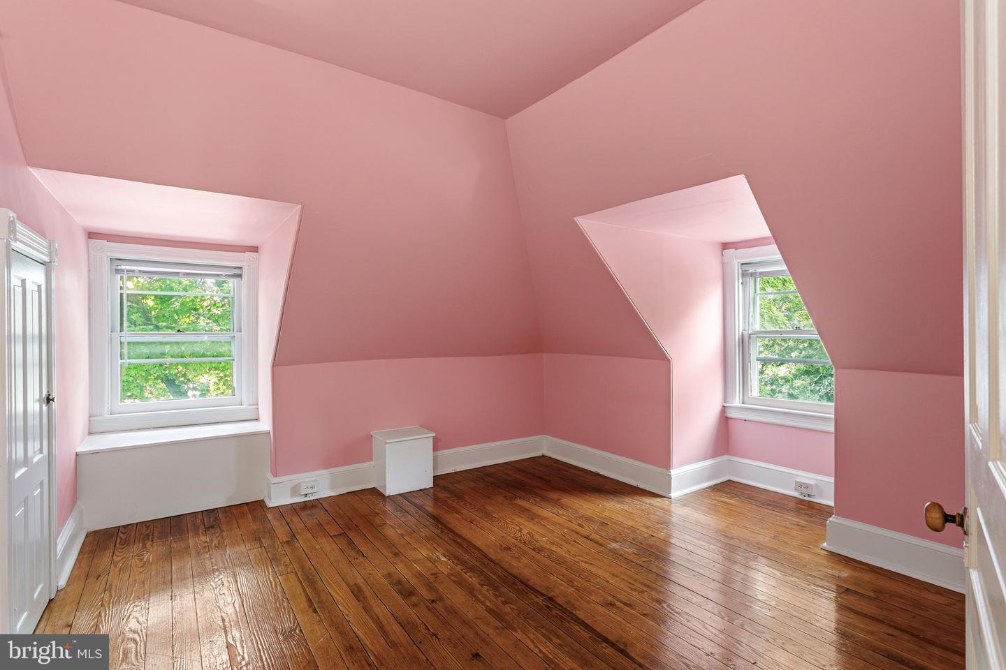 20 Chestnut Property Photo 29