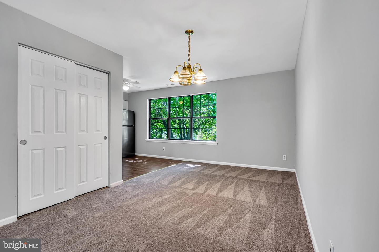 5 Harrington Ln #b Property Photo 7
