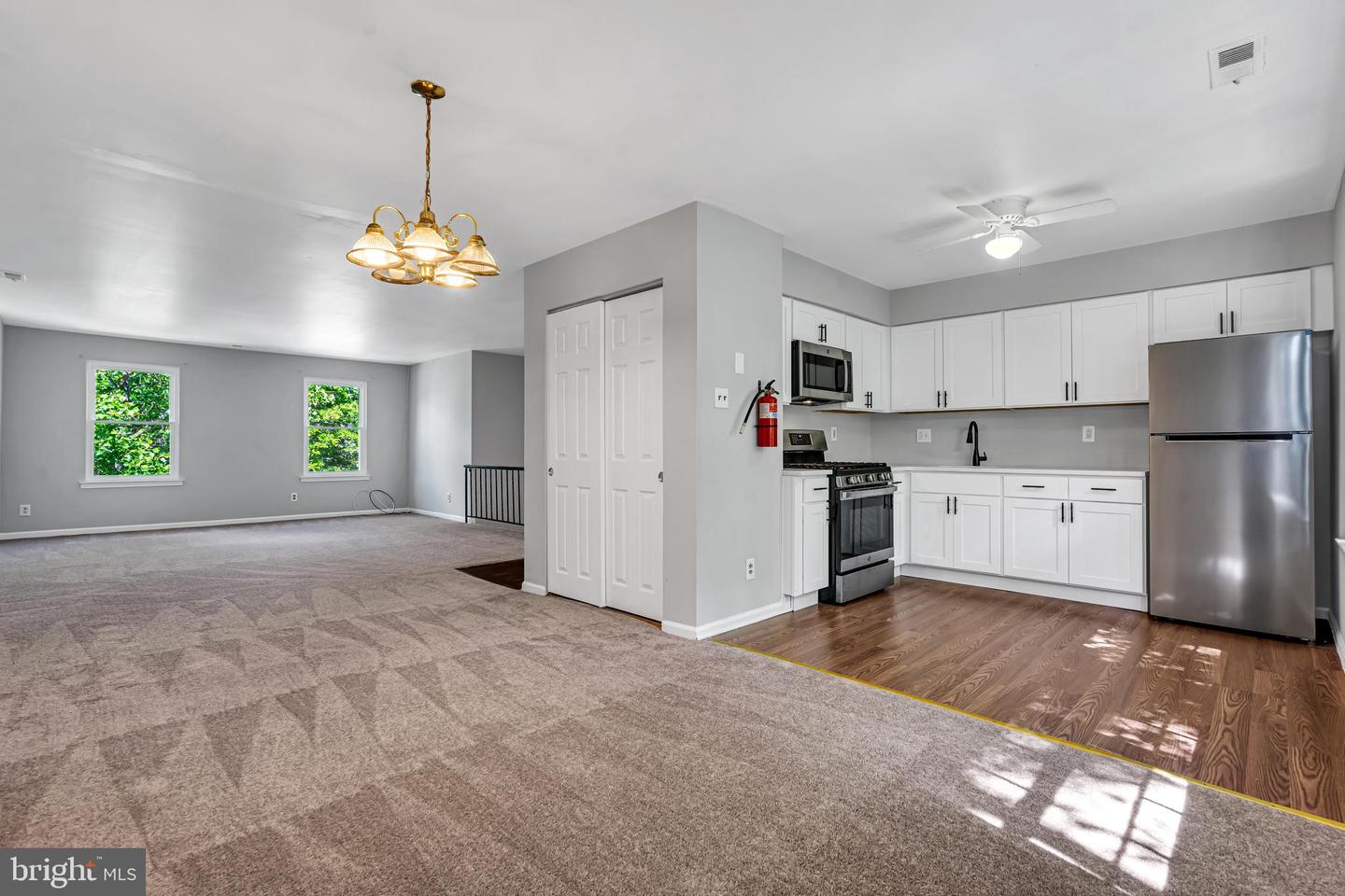 5 Harrington Ln #b Property Photo 8