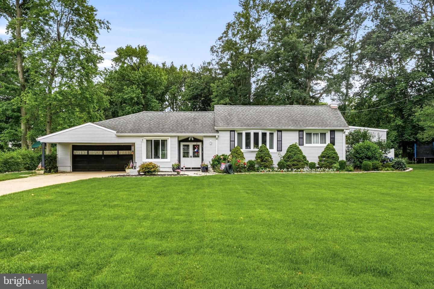 1405 Orchard Ln Property Photo 1