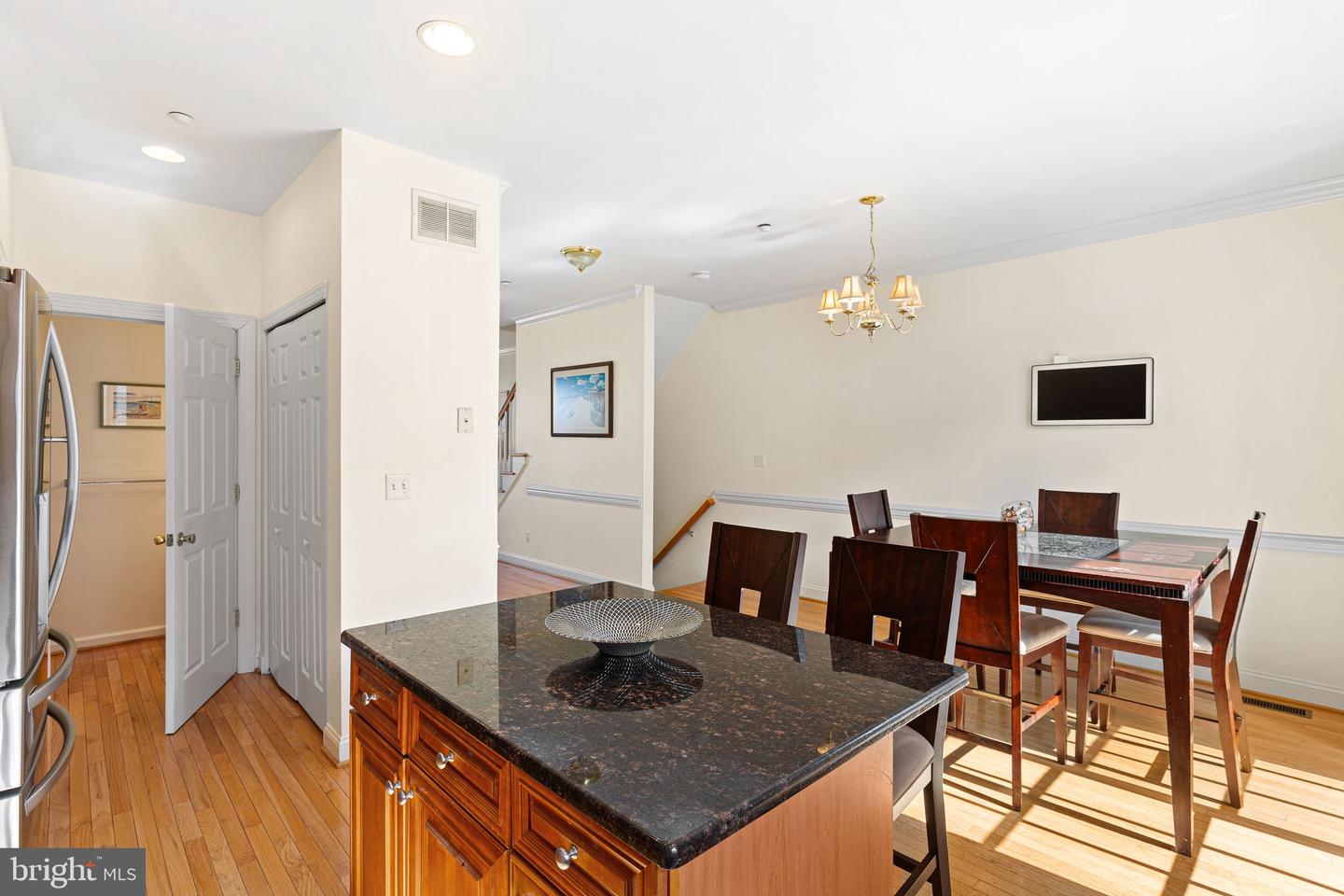 22 Washington Property Photo 10