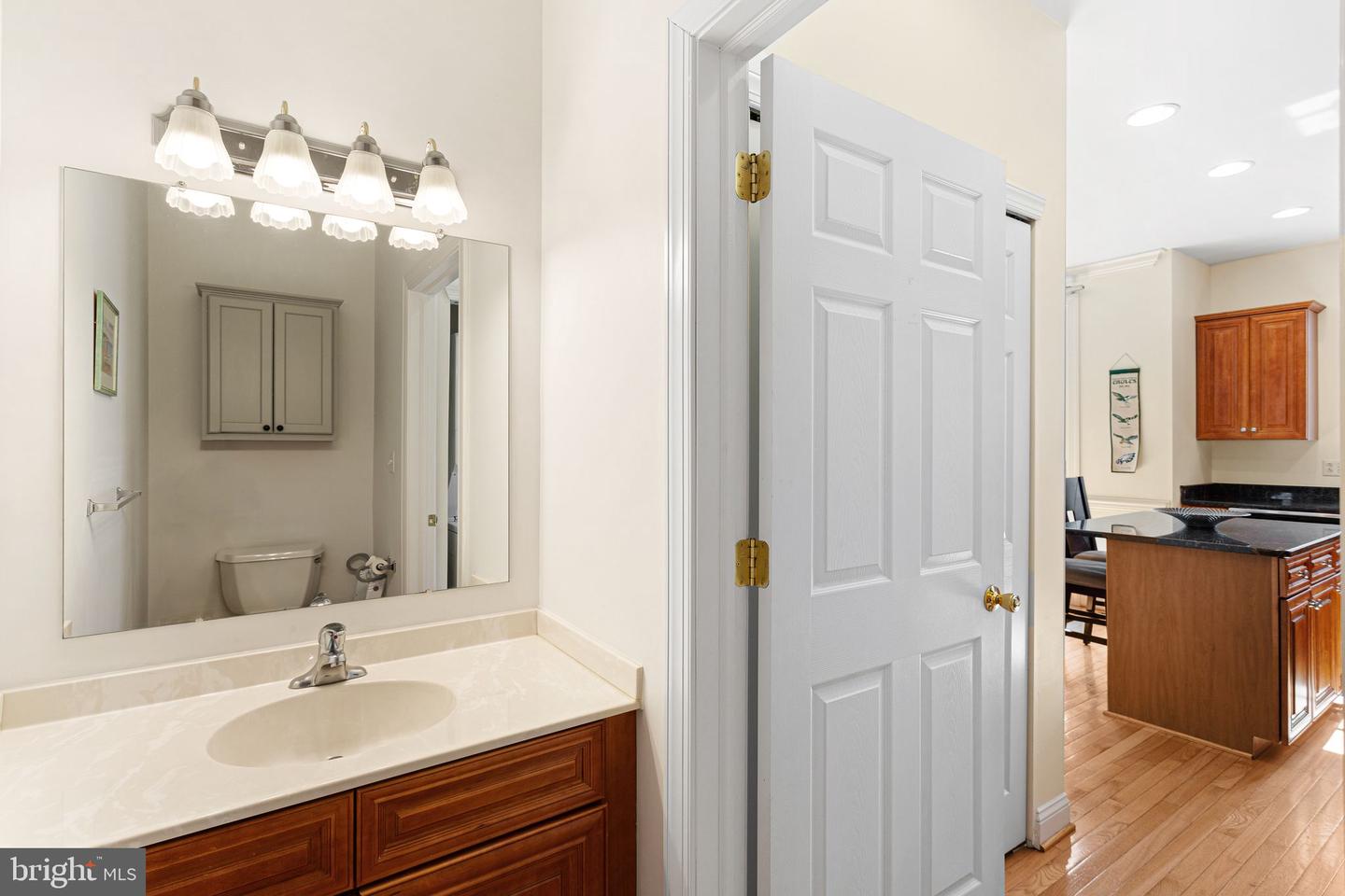 22 Washington Property Photo 12