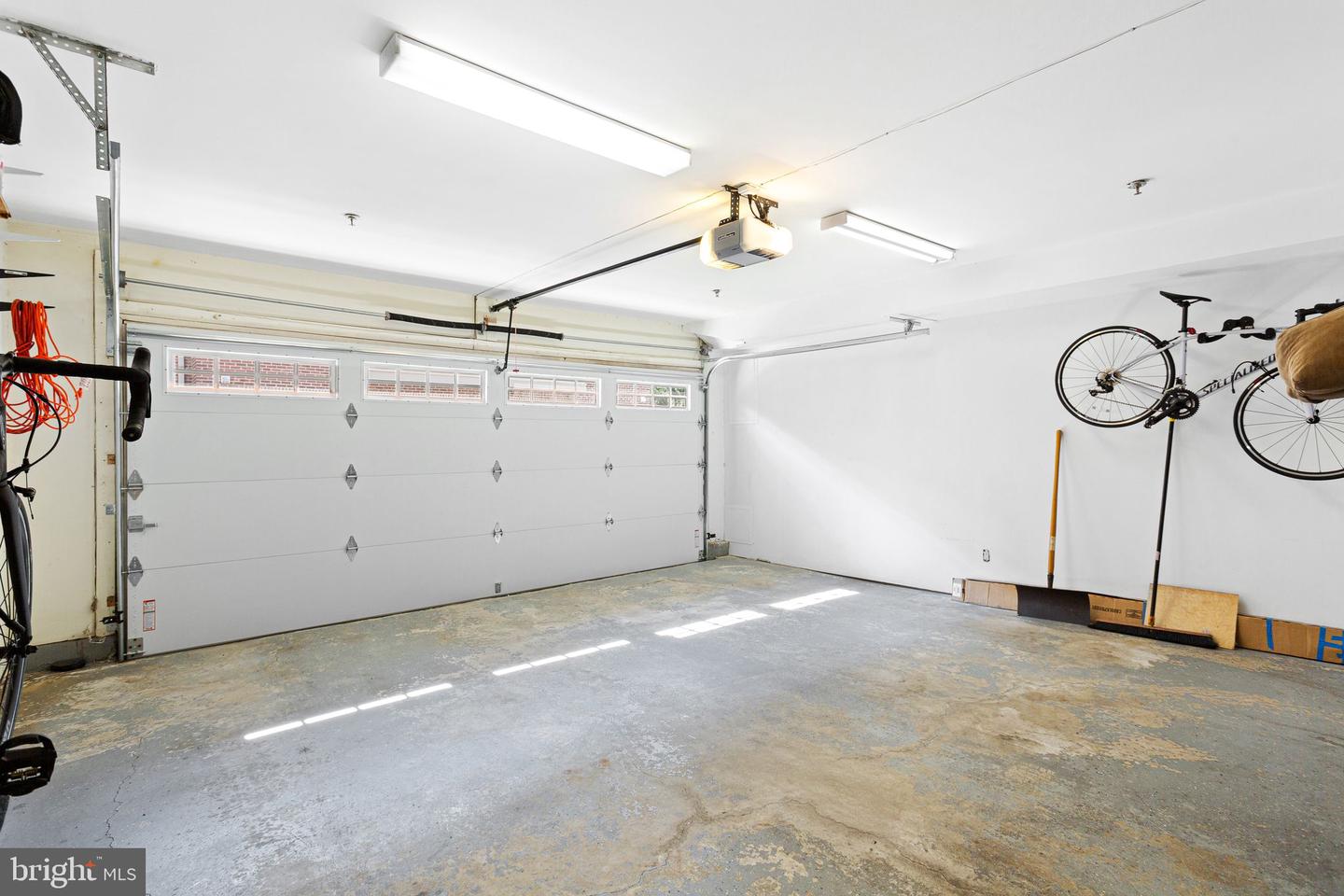 22 Washington Property Photo 28
