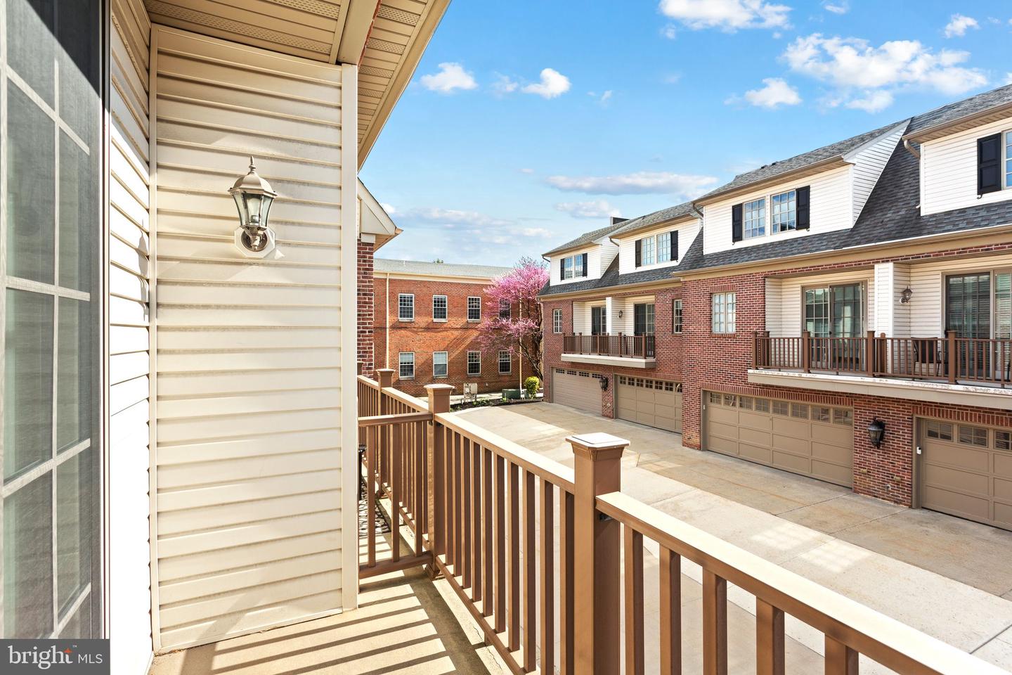 22 Washington Property Photo 29