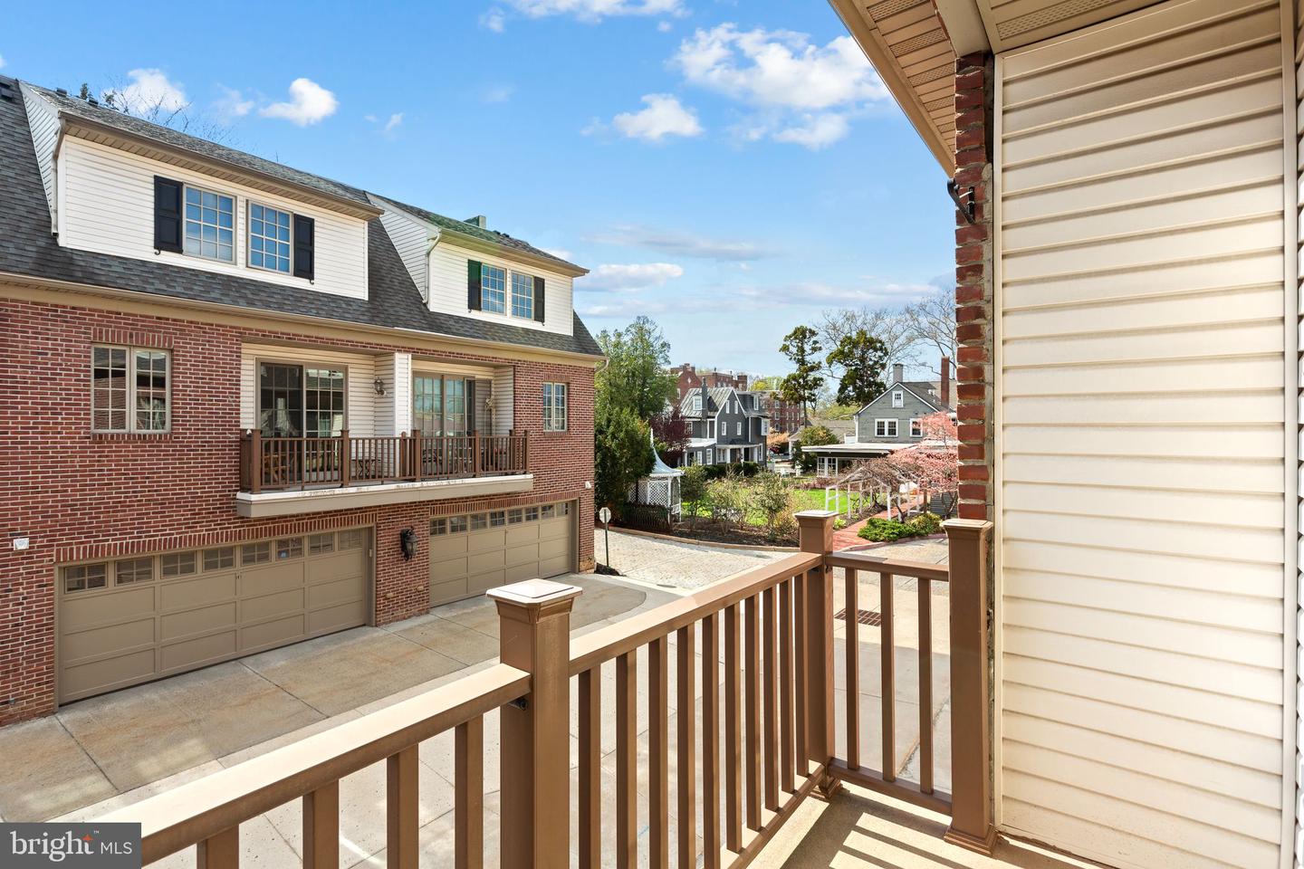 22 Washington Property Photo 30