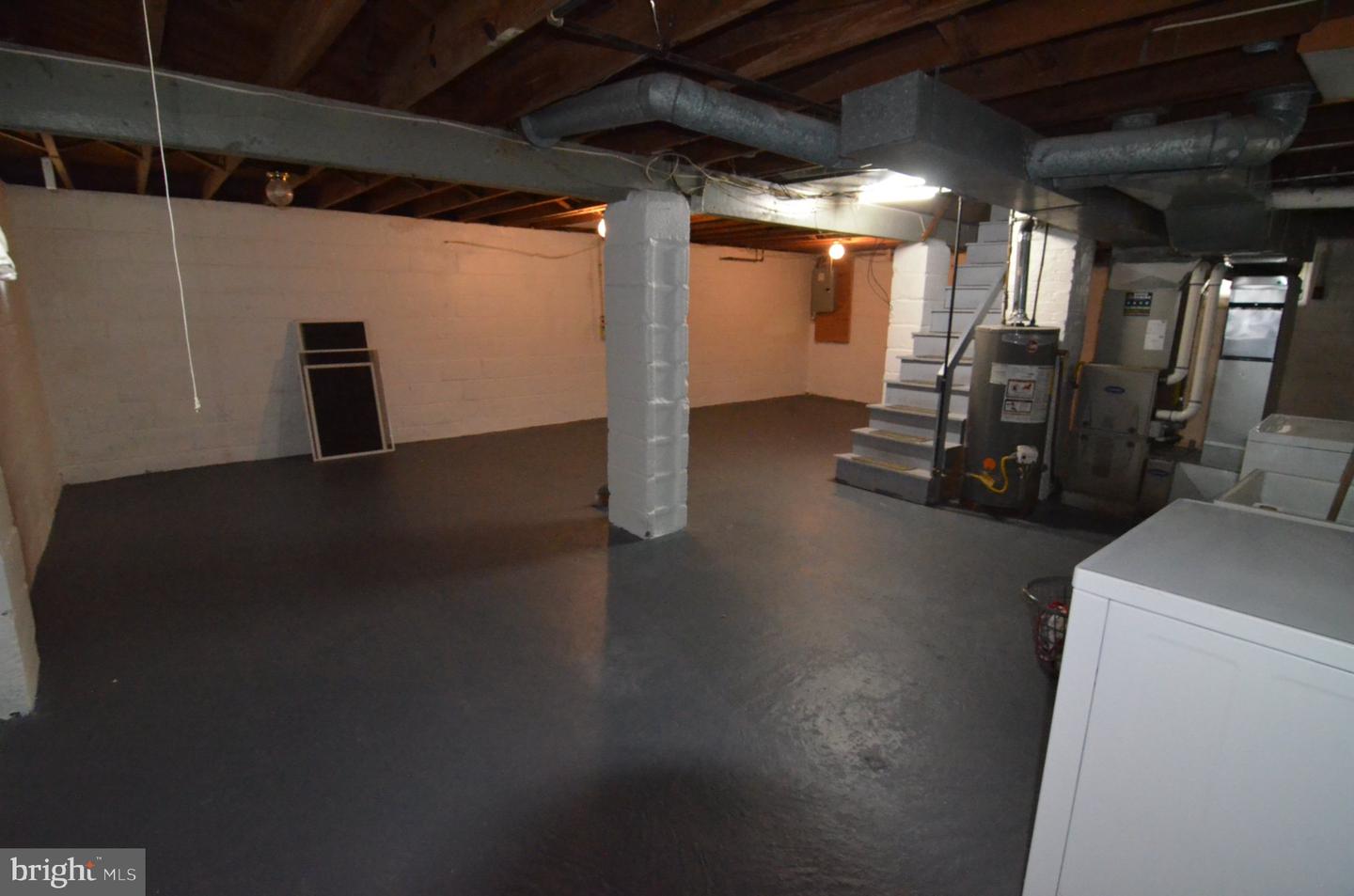 464 Center Ave Property Photo 19