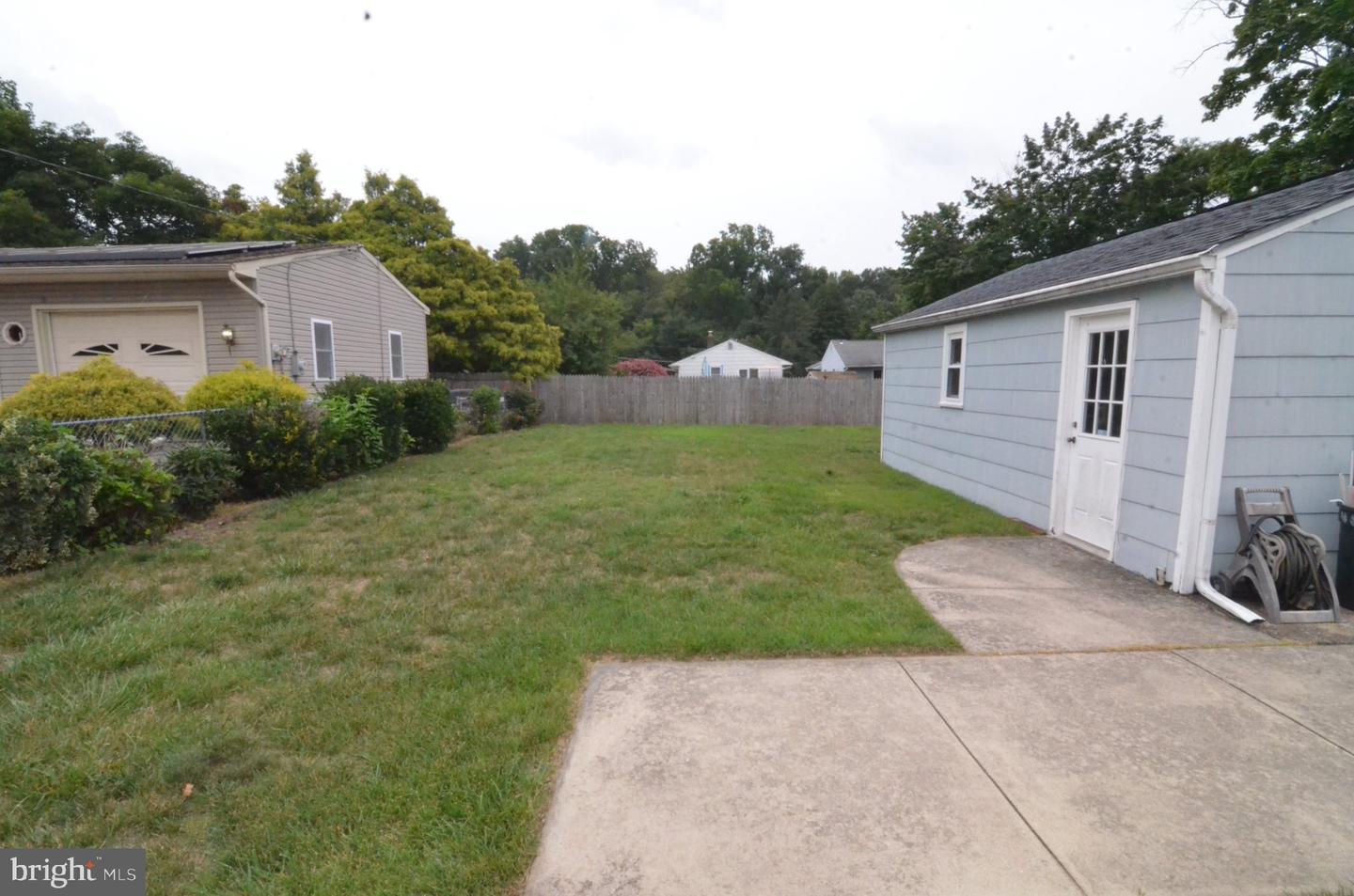 464 Center Ave Property Photo 22