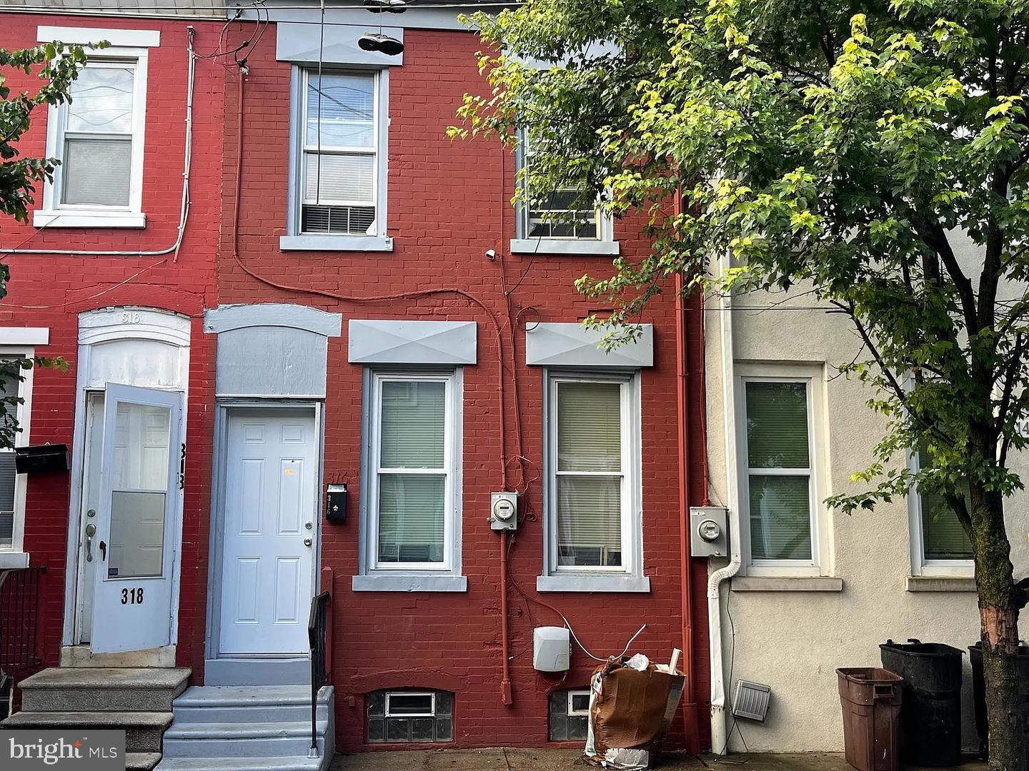 316 Sycamore St Property Photo 1