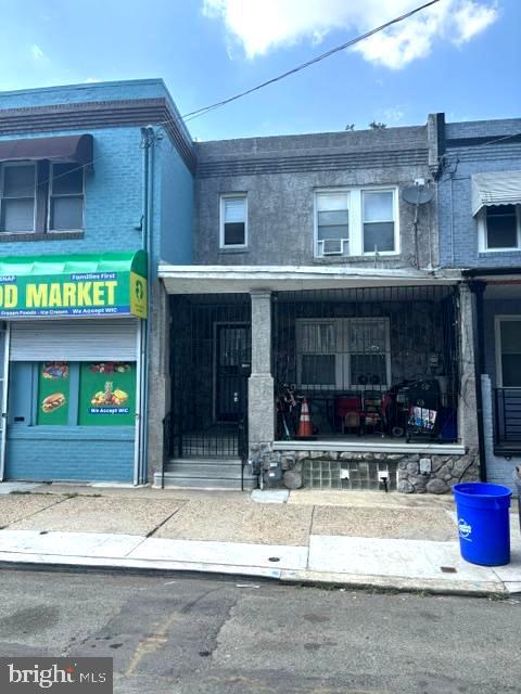 1303 Browning St Property Photo 2