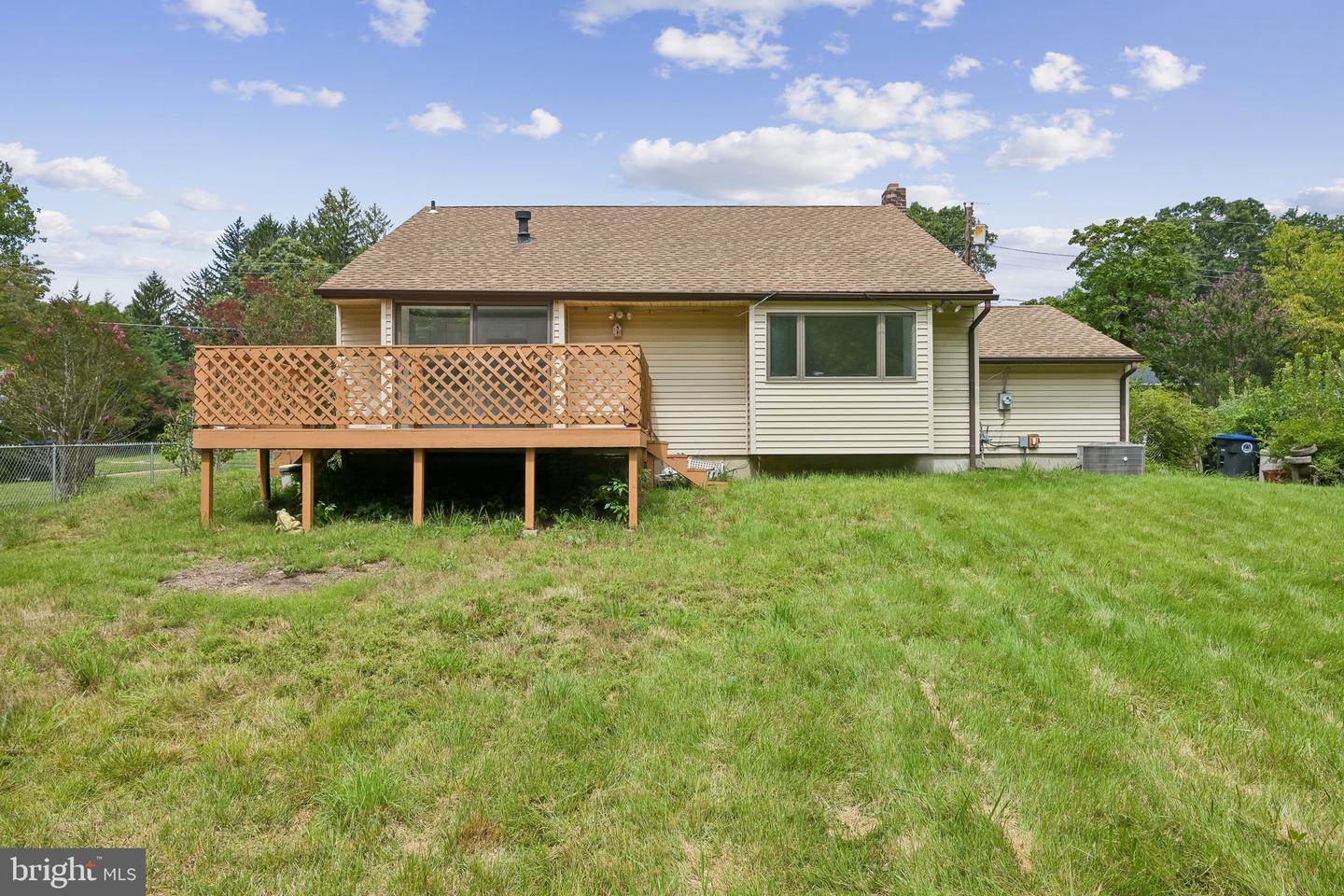 2310 S Cuthbert Dr Property Photo 22
