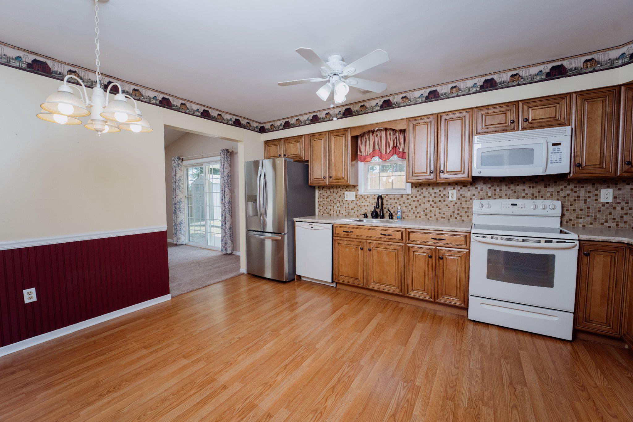 28 Cherry Cir Property Photo 6