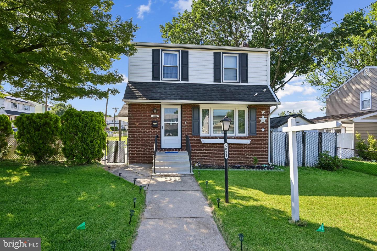5022 River Rd Property Photo 1