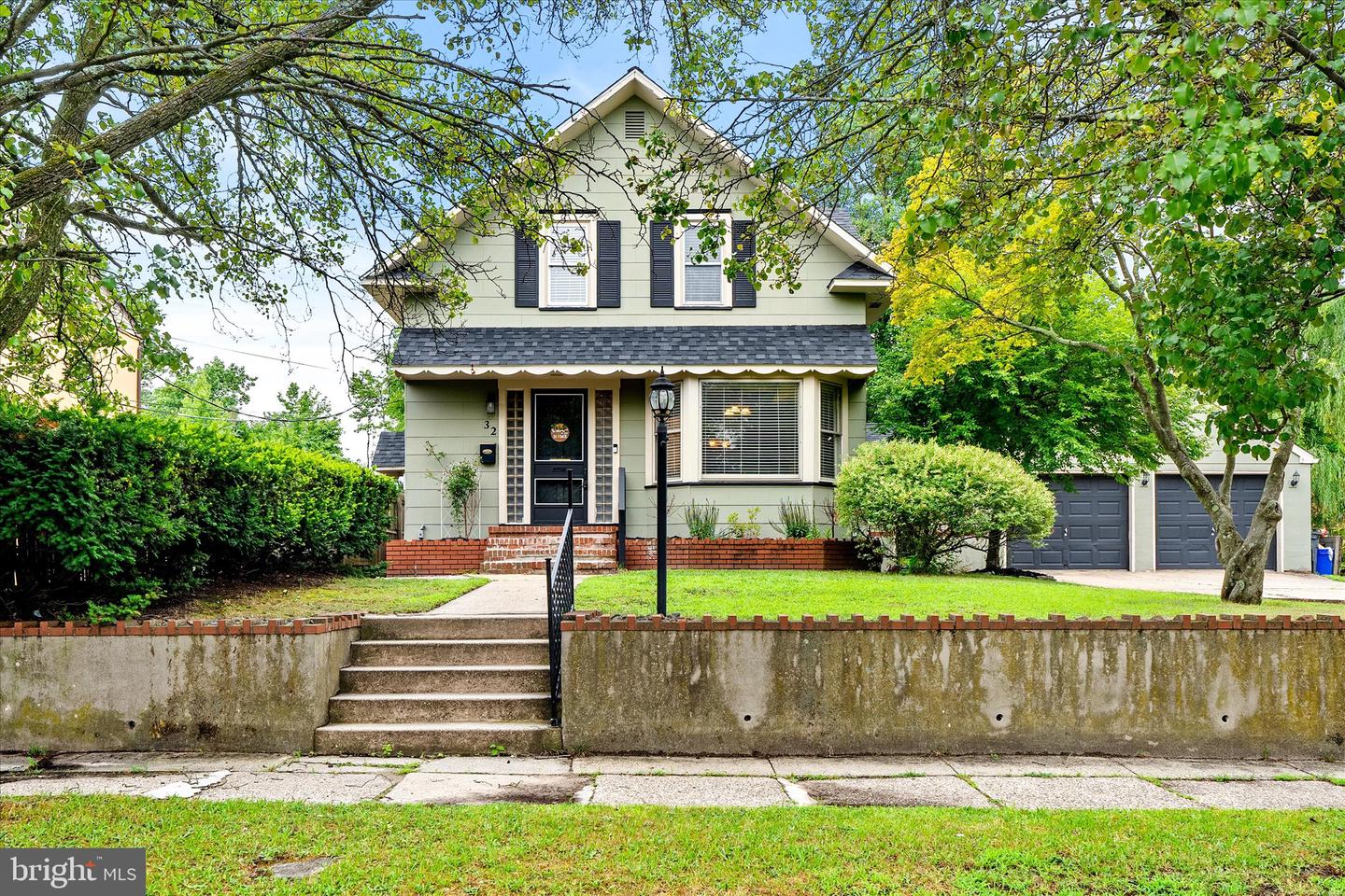 32 Lincoln Ave Property Photo 1